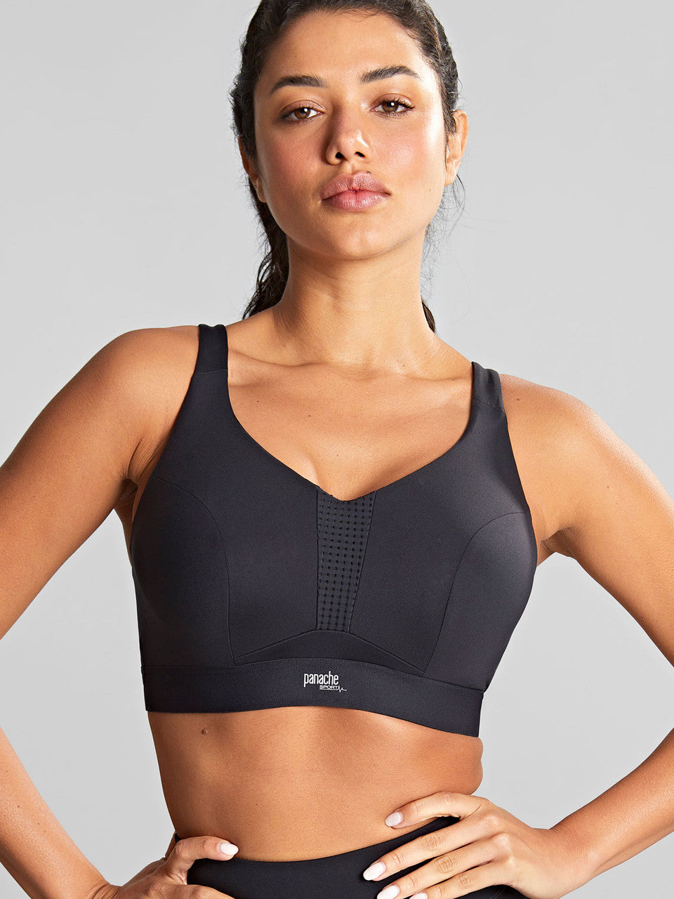 Ultra Perform Non Padded Wired Sports Bra - Black