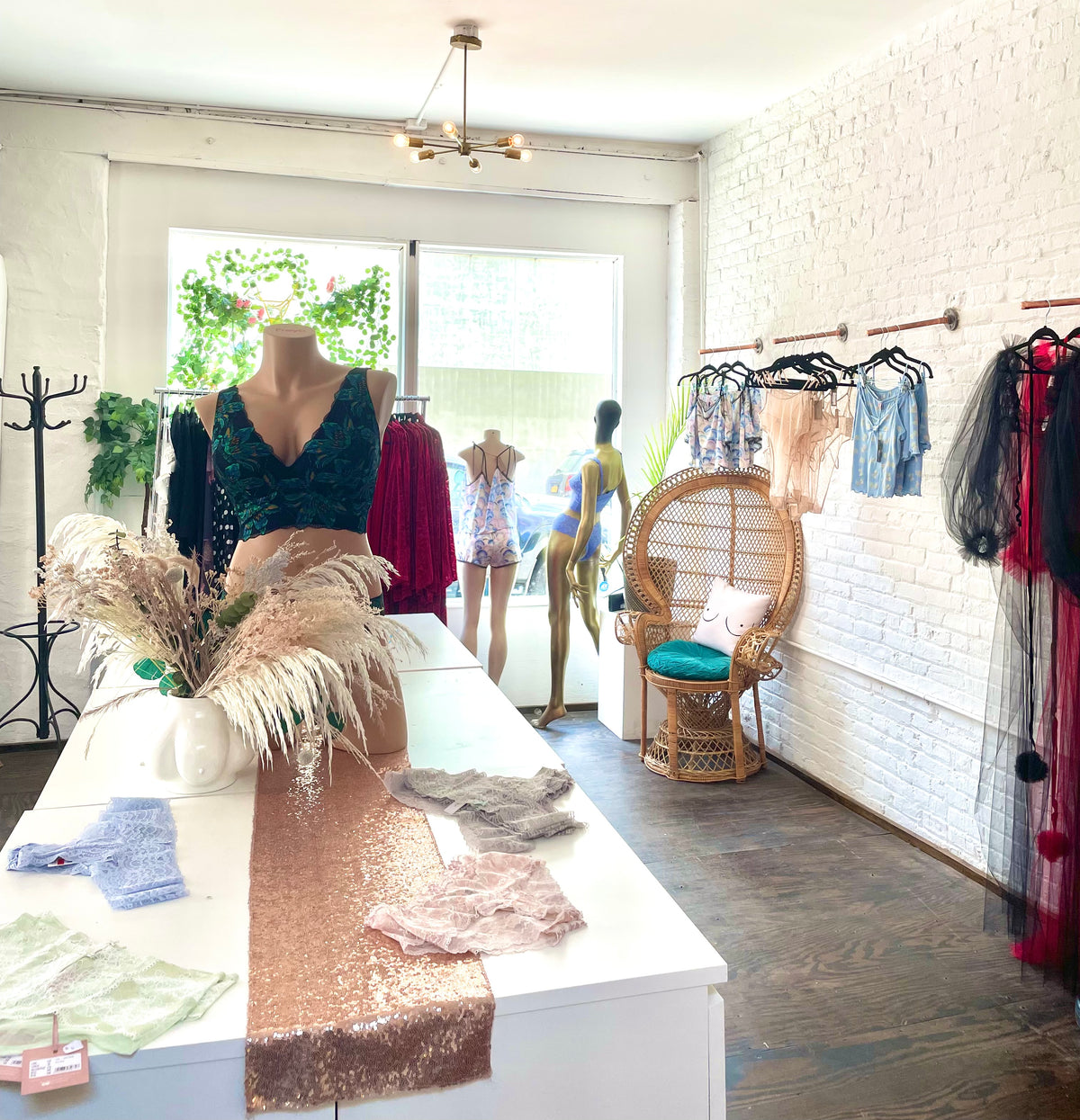 Brooklyn Rack The Rack Shack | Lingerie Store & Bra Fittings – Brooklyn NYC