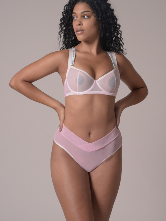 Leia Elle Brazilian  - Pink