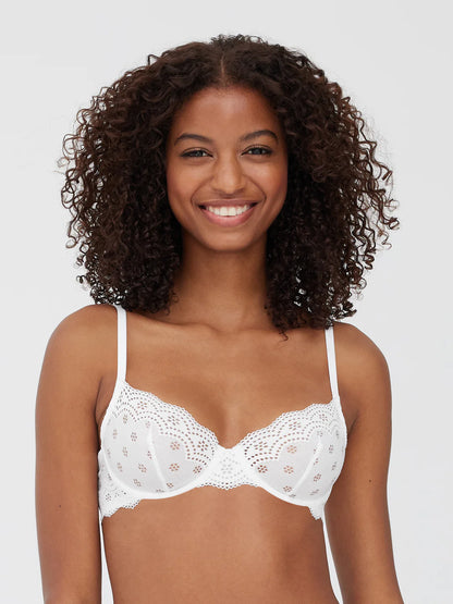 Smitten Eyelet Unlined Underwire Bra - White