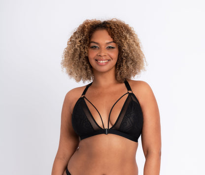 Front and Centre Bralette - Black